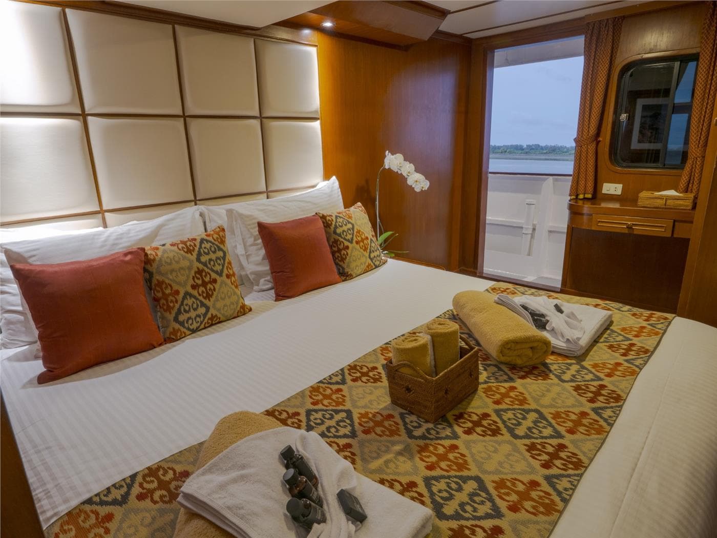 Deluxe Cabin Main Deck
