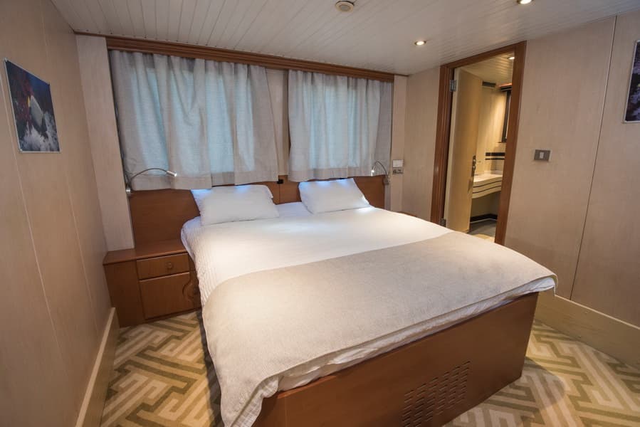 Double Suite Main deck