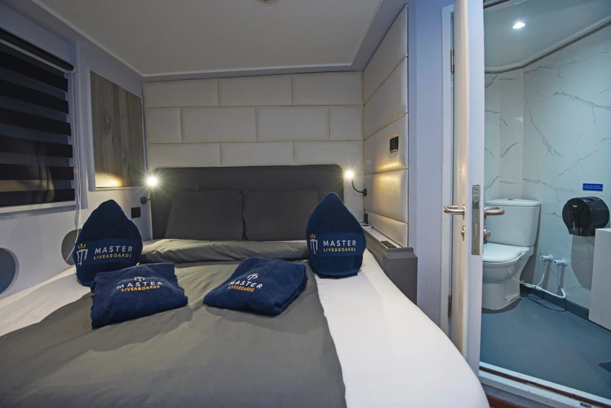 Premium Double cabin